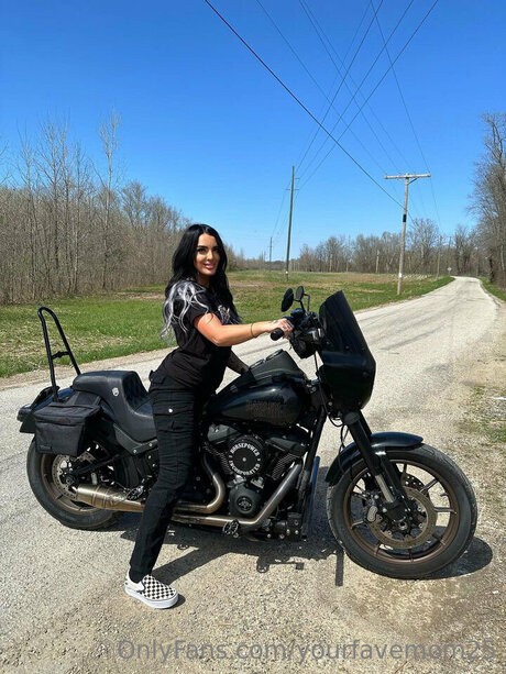 grosse chatte onlyfans joli collection