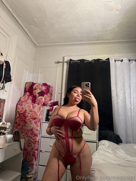 Loveelunaaa modèle érotique collection