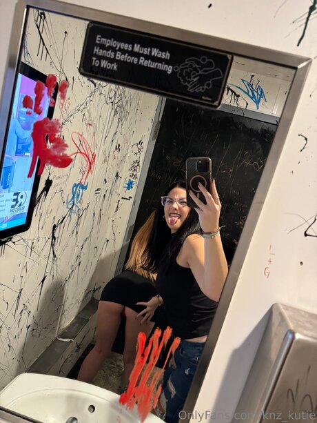 Knz Kutie haut modèle galeries