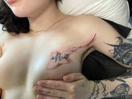 Everlyy666 actrice chaude photo