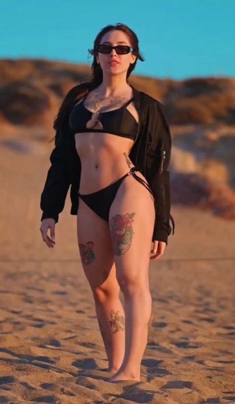 Gabriela Zambrozuski star érotique photo