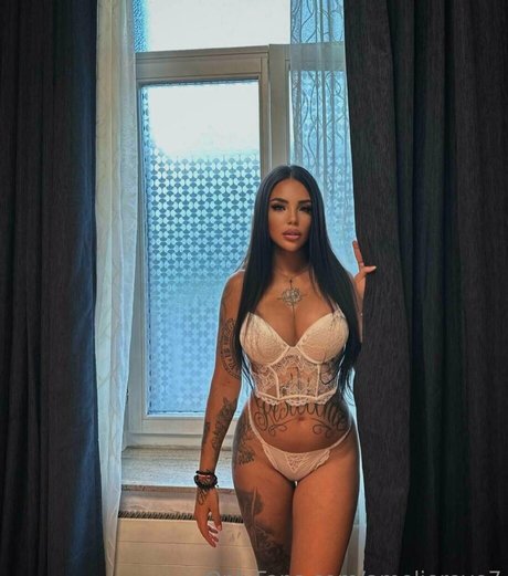 ameliereve7 actrice xxx img