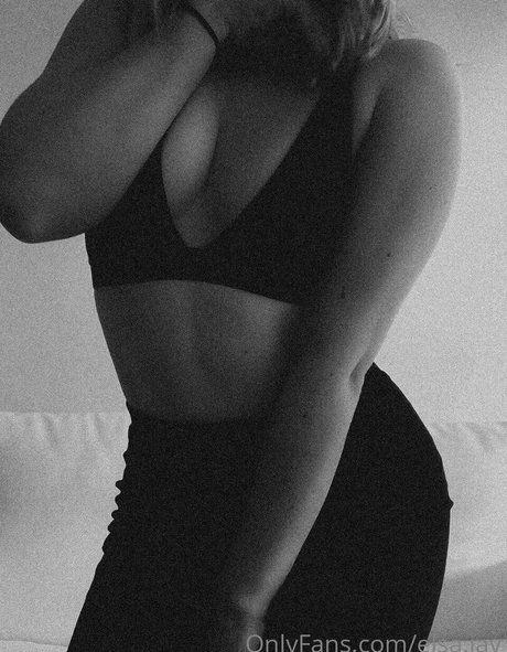 Elsa Jay haut modèle photos