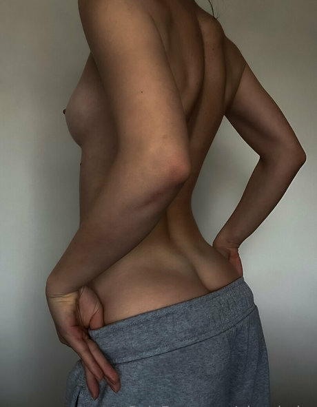 uknwbabe modèle sympa photos