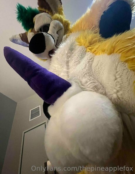 thepineapplefox belle star du porno image