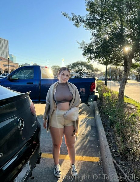 realtaylerhills jolie star du porno image