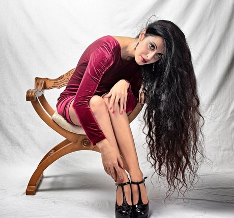 Angela Biotrucco modèle joli des photos