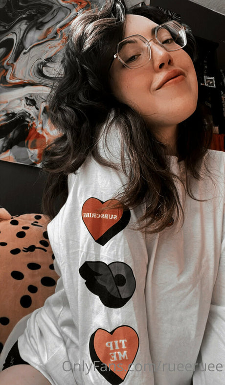 rueeruee modèle photos