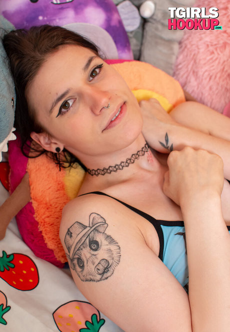 Willow Astilbe nus de stars du porno img