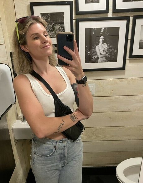 Horsegirldotjpeg étoile sympa image