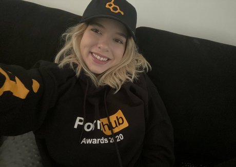 cameltoe uniquementfans nus hd image