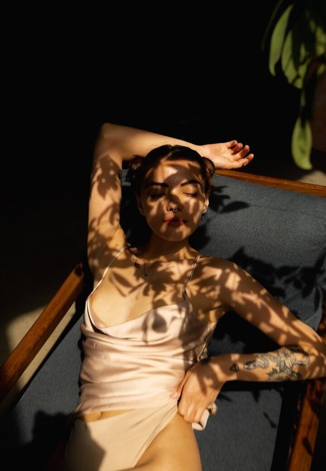 aelmiramirae actrice exclusive photo