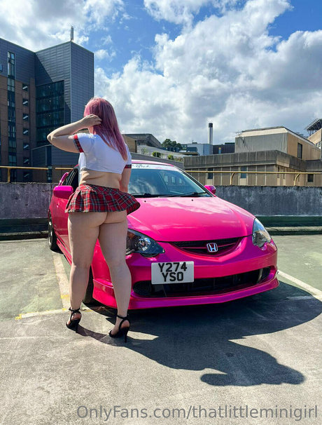 Thatlittleminigirl étoile nue images