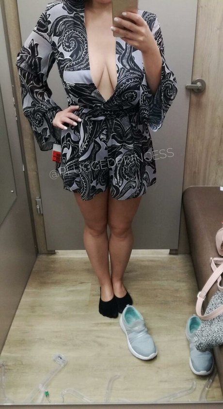 pluggedprincess modèle magnifique photo