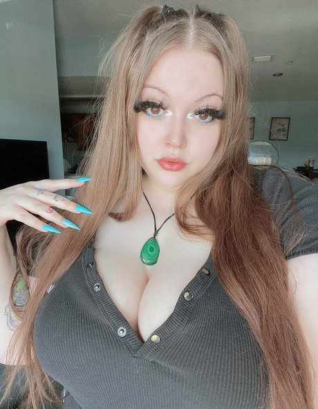 SoloQQ420 star du porno en haute qualité photo