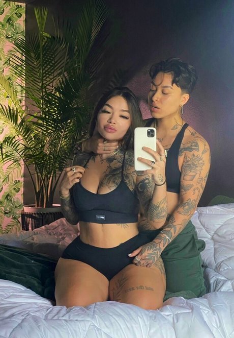 _Leovenus modèle sexy photos