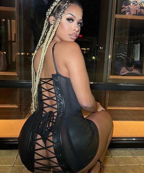 Amira Khalil beau modèle img