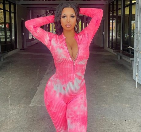 Amira Khalil star exclusive galerie