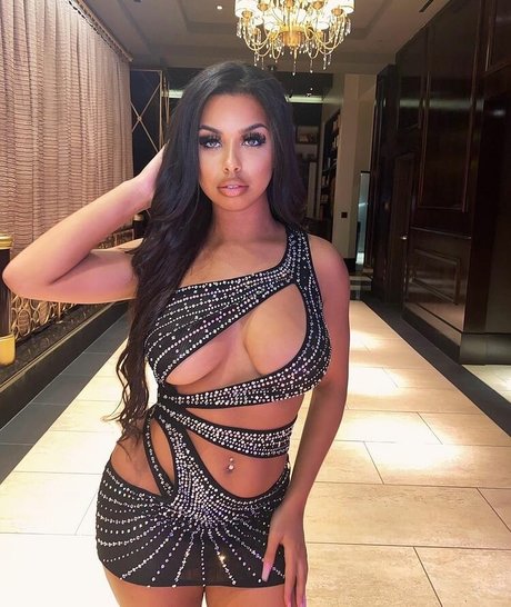 Amira Khalil star du sexe des photos