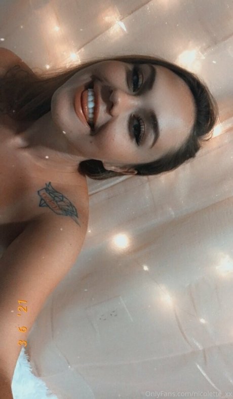 nicolette xx étoile sympa photos