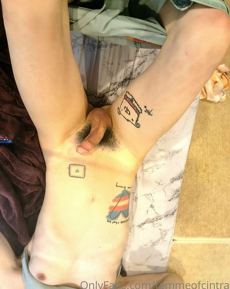 femmeofcintra modèle parfait des photos