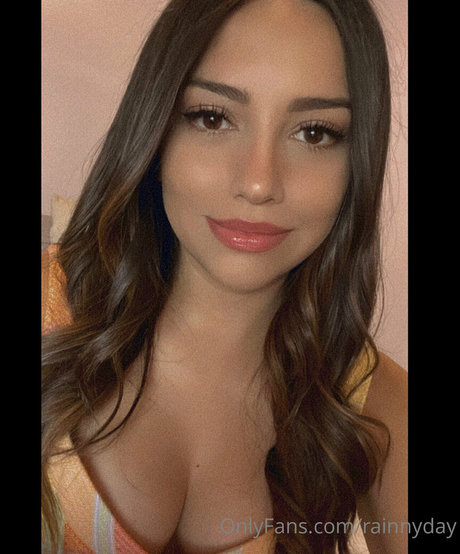 rainnyday star du porno en haute qualité archive