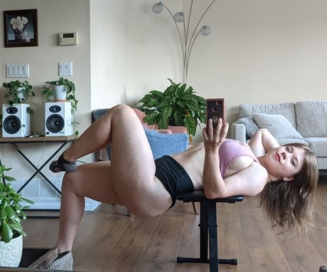 Naomioop étoile xxx image