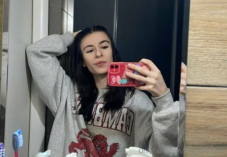 eva innocent étoile parfaite archive