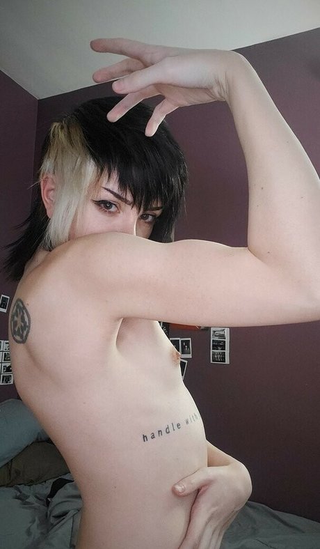 futchgod actrice de grande qualité des photos