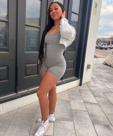 Heaven Collins sexe star du porno collection