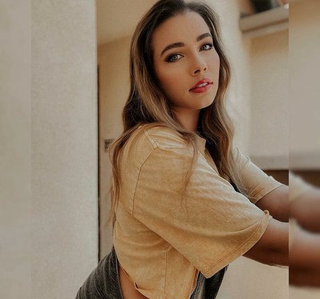 Justseum actrice pornographique archive