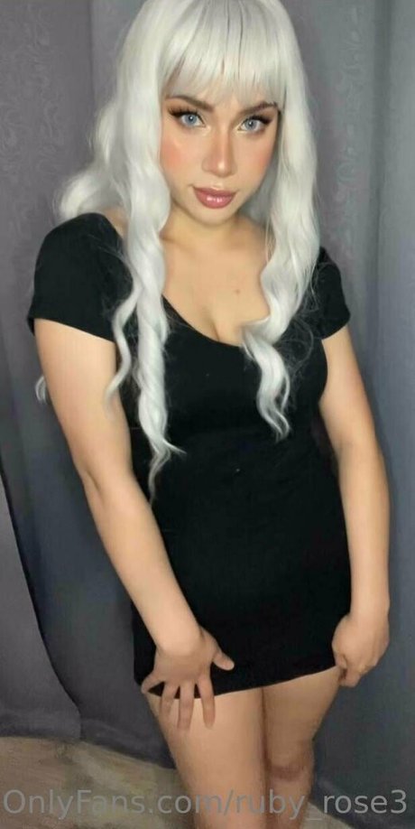 ruby rose3 étoile chaude photo