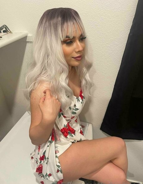 ruby rose3 modèles nus des photos