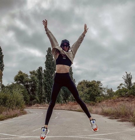 adelmorelproduction étoile galeries