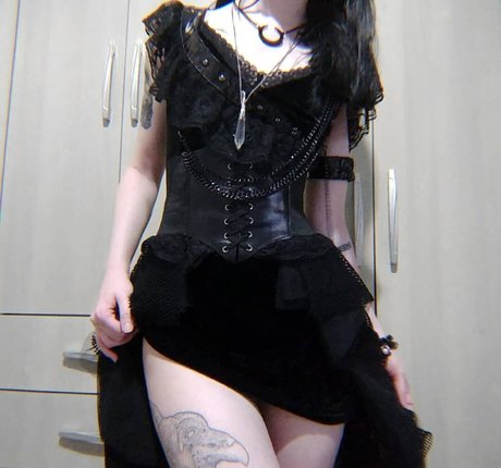 Marina Von Blume actrice érotique galeries