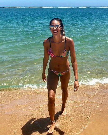 Elina Rodriguez nus star du porno des photos