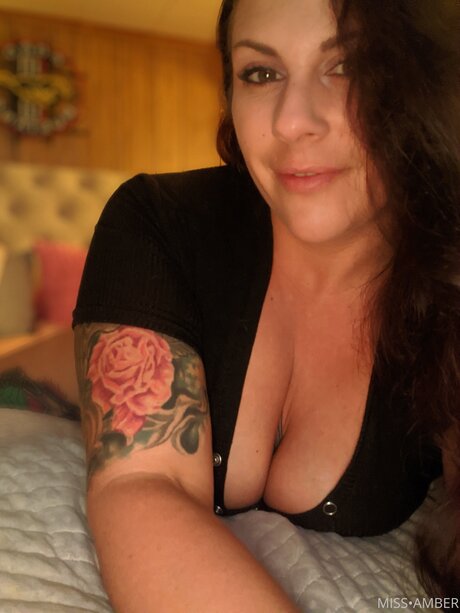 Missamberdoesxxx modèle de sexe galerie