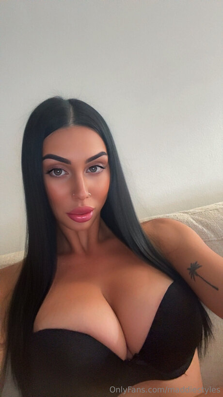 Maddiestyles modèles nus collection