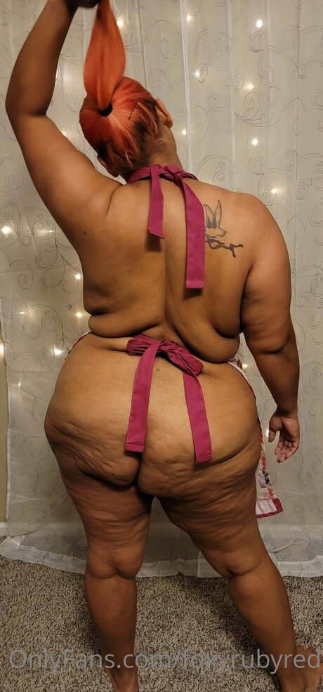 Foxyrubyred haut de star du porno archive