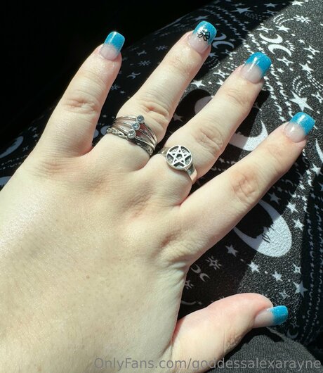 Goddessalexarayne étoile chaude des photos