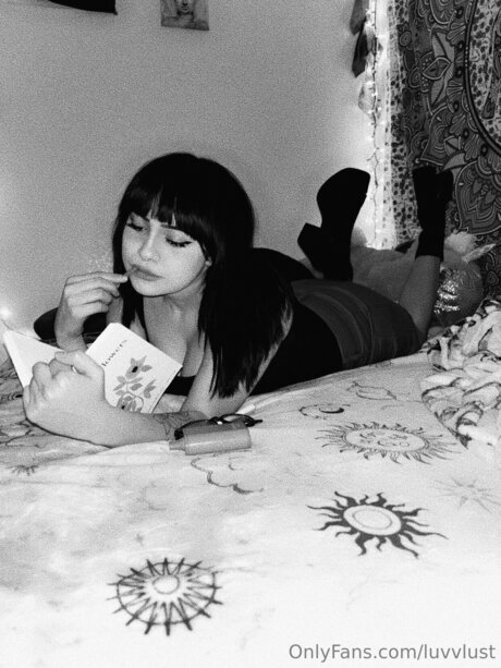 Januarymarii joli modèle galeries