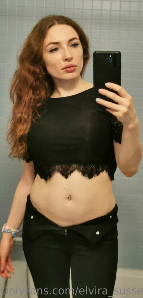 Elvira Susse 2 mannequin image