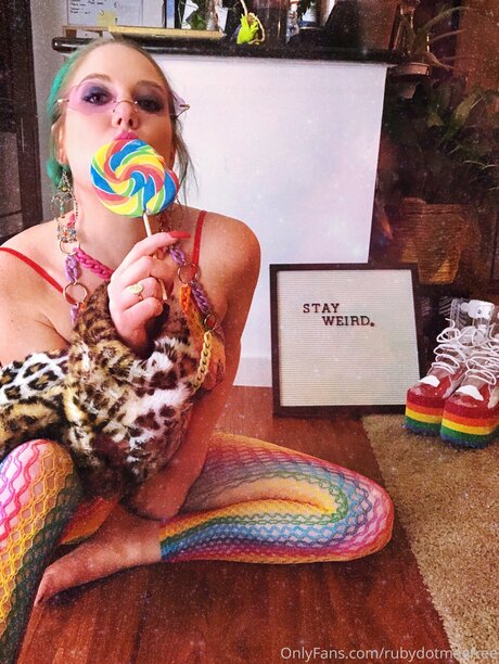 Rubydotmaefree xxx étoile photos