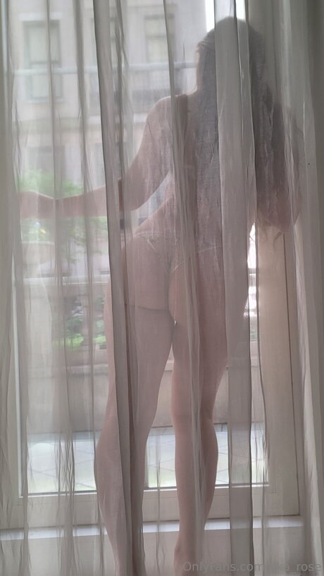 Aka Rose actrice de nus photo