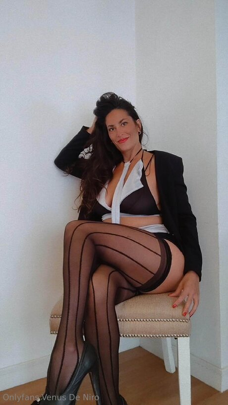 Venusdeniro star du porno gratuite photos