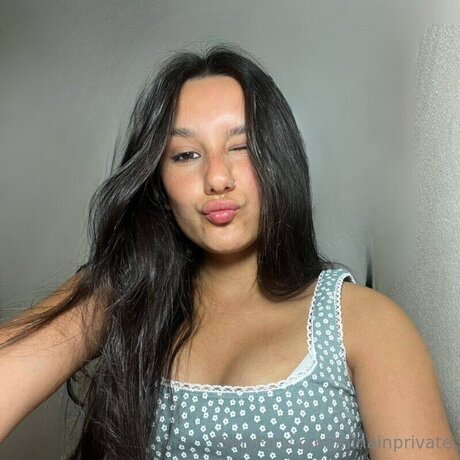 Ninainprivate star du porno en haute qualité images