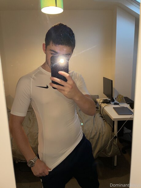 Dominantboyyy modèle érotique img