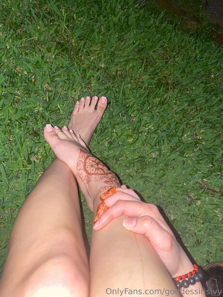 Goddessirisivy étoile érotique photos