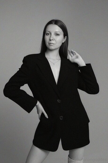 Nylongoddes actrice sexy galeries