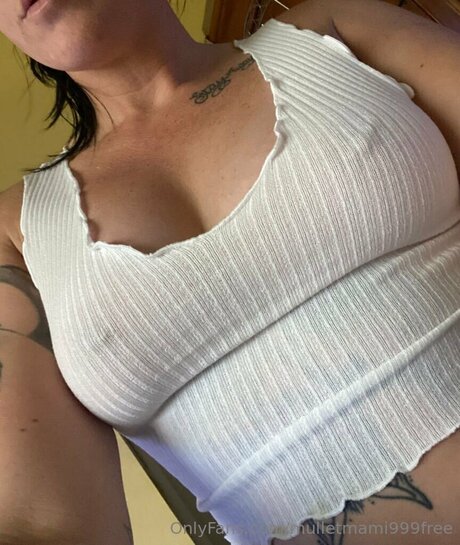 Mulletmami999free nus star du porno des photos